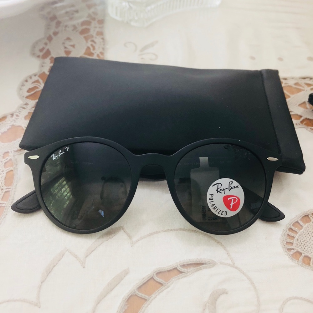PRICE DROP NWT Polarized RayBanS